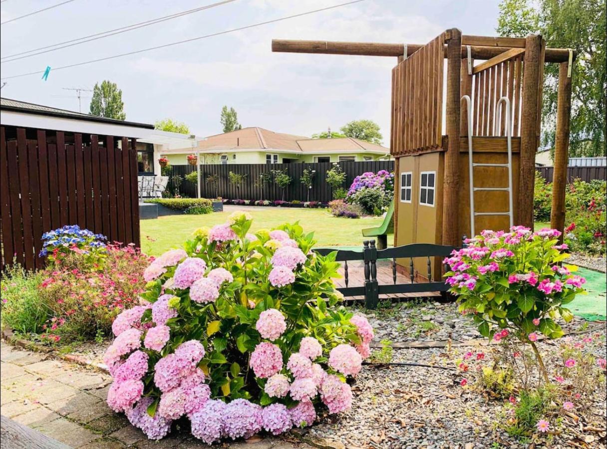 Peaceful House With Kids Playground Villa Motueka Exteriör bild