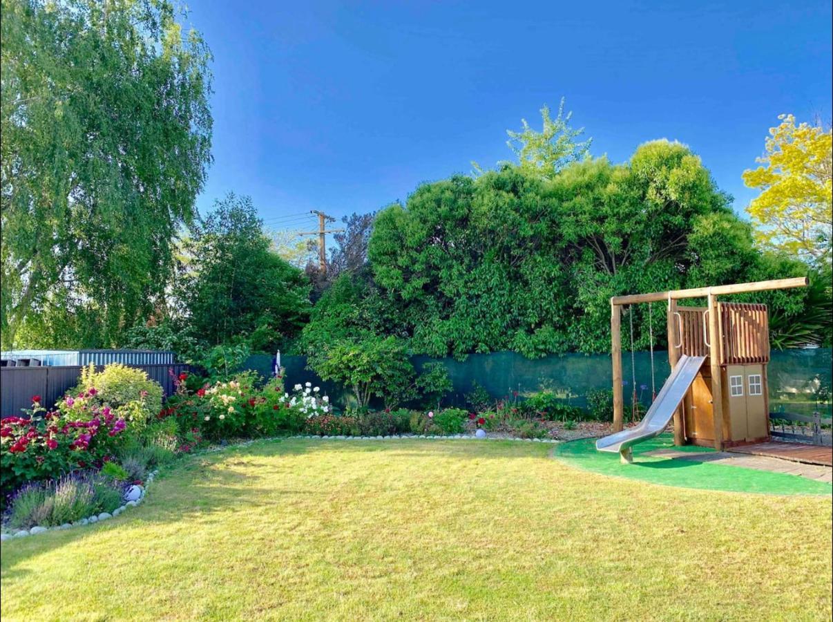 Peaceful House With Kids Playground Villa Motueka Exteriör bild
