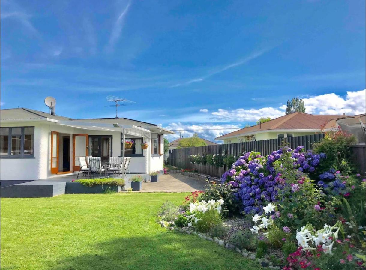 Peaceful House With Kids Playground Villa Motueka Exteriör bild